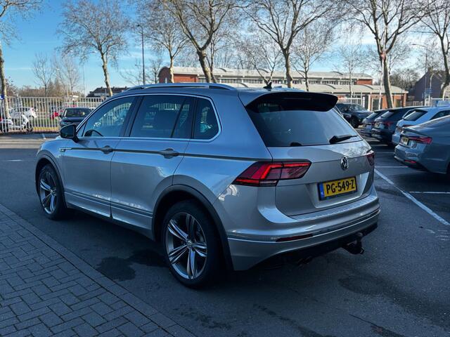 Volkswagen TIGUAN 1.4 TSI 150pk DSG R-Line Business Trekhaak / Panoramadak / 1e Eigenaar!