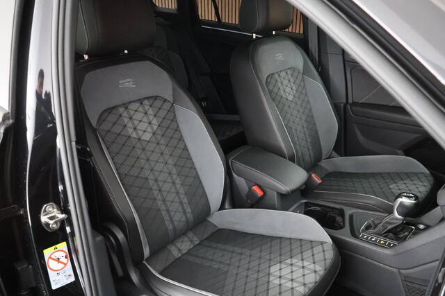 Volkswagen TIGUAN 1.4 TSI 245pk eHybrid R-Line Business+ Black Style Keyless Camera Stoelverwarming Virtual Cockpit Navigatie