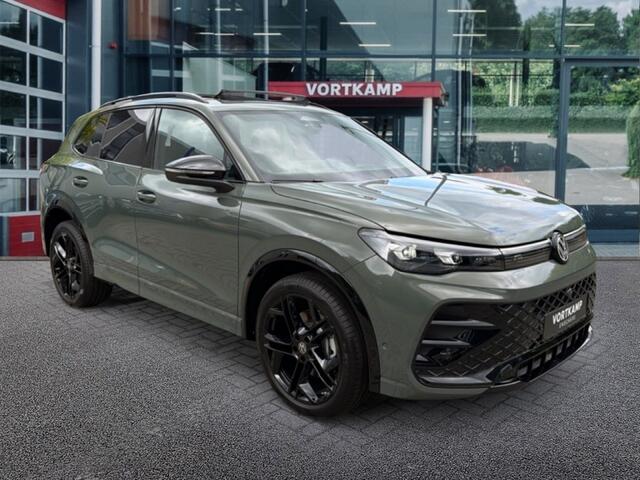 Volkswagen TIGUAN 1.5 TSI e HYBRID R-LINE 272 PK LEDER/PANO-DAK/TREKHAAK/HenK/360CAMERA