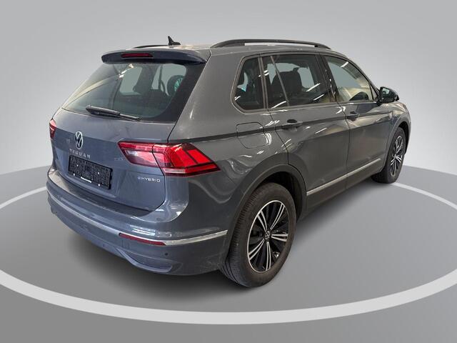 Volkswagen TIGUAN 1.4 TSI 245pk DSG eHybrid Life Business · Inklap. Trekhaak · Stuur- & Stoelverwarming · Dodehoeksensor · ACC · Parkeer assistent ·