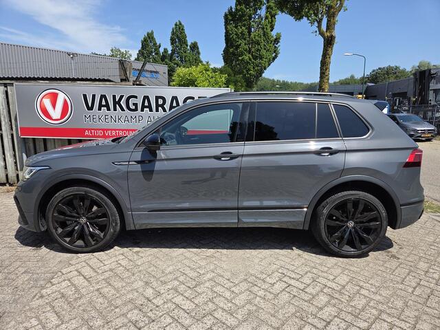 Volkswagen TIGUAN 2.0 TSI 4Motion R-Line Black Style 20"/VOL Leder + memory/Harman Kardon/Panoramadak/360 camera/Elektrische klep/Stuur + stoelverwarming v+a