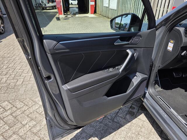 Volkswagen TIGUAN 2.0 TSI 4Motion R-Line Black Style 20"/VOL Leder + memory/Harman Kardon/Panoramadak/360 camera/Elektrische klep/Stuur + stoelverwarming v+a