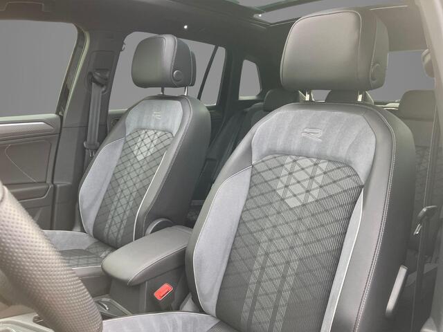 Volkswagen TIGUAN 1.5TSI/150PK R-Line Black Style DSG · Panoramadak · Apple/Android Car Play · Stoel- & stuurverwarming · Camera ·