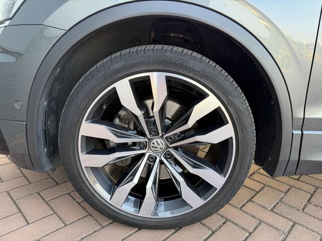 Volkswagen TIGUAN 2.0 TSI 4Motion R-Line PANO | LEDER | 360 | TREKHAAK