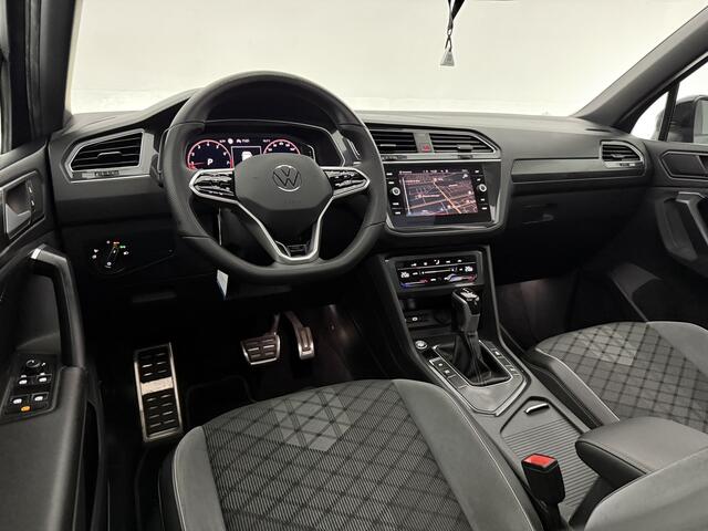Volkswagen TIGUAN 1.5 TSI R-Line Dolphin Grey | Black Style | Pano | Sfeer | Virtual | Cruise | Carplay | Parkeersens. | Keyless