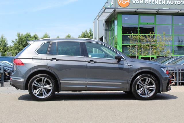 Volkswagen TIGUAN 1.4 TSI 150Pk ACT DSG-Automaat Highline Business R | Trekhaak | Digital cockpit
