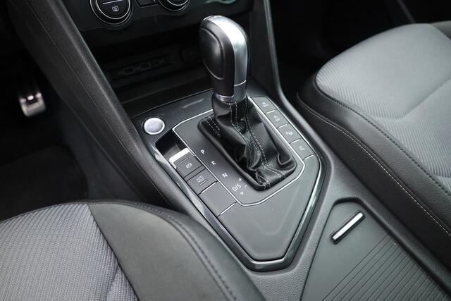 Volkswagen TIGUAN 1.4 TSI R-line | Dig. Cockpit | Pano | Trekhaak | Adapt. Cruise | Keyless | 360cam | Stoelverw. |