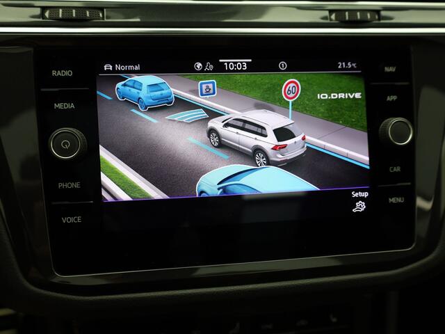 Volkswagen TIGUAN 1.4 TSI eHybrid R-Line Business | Panodak | 20'' | Keyless | Elk. A-klep | IQ Light | Camera | Prijs Rijklaar!!