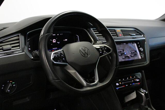Volkswagen TIGUAN 1.4 TSI eHybrid R-Line Business+ | NL-AUTO! | DCC | DEALER.OND! | CAMERA | CARPLAY | ACC | LED | 20'LMV | TOP |