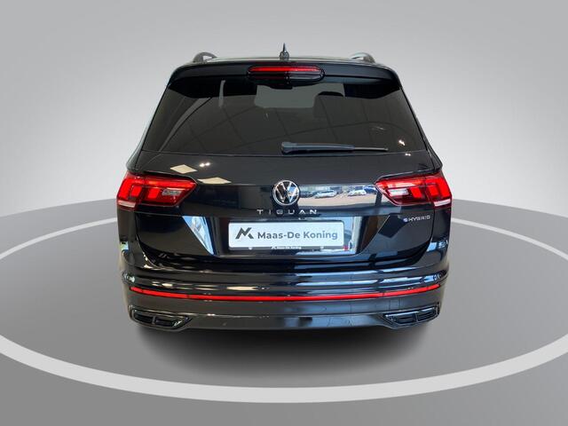Volkswagen TIGUAN 1.4TSIeHybrid 180kW/245PK R-Line Black Style · Navigatie · Parkeersensoren · Apple/Android