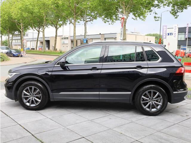 Volkswagen TIGUAN 1.4 TSI eHybrid Elegance 245PK | Virtual | Adaptive Cruise | DCC | Trekhaak | Stoel&Stuur&Achterbank Verwarmd |
