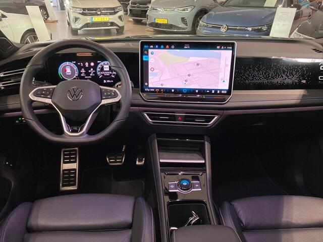 Volkswagen TIGUAN 1.5eHybrid 150kW/204PK R-Line Black Style DSG · Panoramadak · Leder · Trekhaak · Harman Kardon · Garantie t/m 25-09-2030 of 100000km