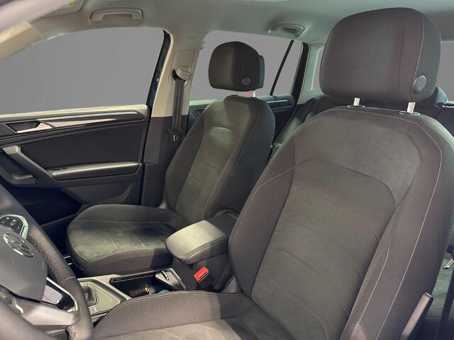 Volkswagen TIGUAN 1.4 TSI 245pk DSG eHybrid Life Business · Inklap. Trekhaak · Dodehoeksensor · Matrix LED · Stuur- & Stoelverwarming · Parkeer Assistent · ACC ·