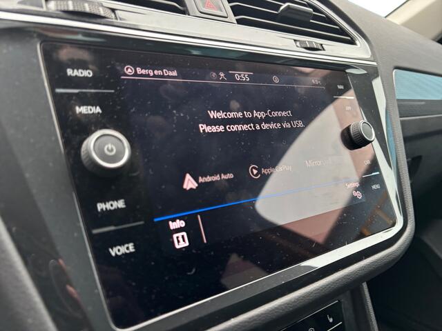 Volkswagen TIGUAN 1.5 TSI Life Business Aut- Stoelmassage, Carplay, Android Auto, Alcantara Interieur, Trekhaak