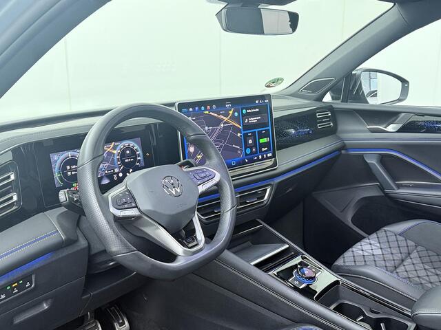 Volkswagen TIGUAN 1.5 eHybrid R-Line Edition | 272 PK | Trekhaak wegklapbaar | Panoramadak | Matrix LED | Harman Kardon Audio | Head-up display | Massagestoelen |