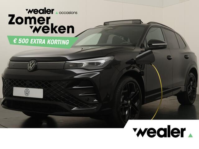 Volkswagen TIGUAN 1.5 eHybrid R-Line Edition | SoH 100% | Trekhaak wegklapbaar | Adaptive Cruise Control | Panoramadak | 360 graden camera | Head-up Display | Massagestoelen |