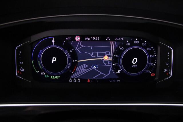 Volkswagen TIGUAN R-Line Business+ 1.4 TSI eHybrid 245pk DSG Automaat Trekhaak, Elektrische achterklep, Adaptive cruise control, Achteruitrijcamera, LED matrix koplampen