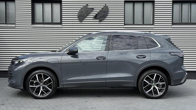 Volkswagen TIGUAN 1.5 eHybrid Elegance Pano | Head up | Trekh