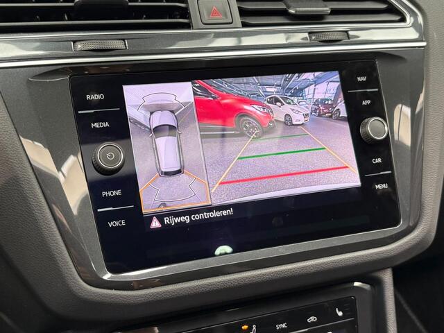 Volkswagen TIGUAN 1.4 TSI eHybrid R-Line | Panoramadak | 360 Camera | Lederen bekleding |
