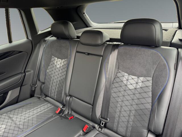 Volkswagen TIGUAN 1.5 150pk eTSI R-Line Edition Panoramaschuif-kanteldak | Adaptive Cruise Control | Navigatie 'Discover'