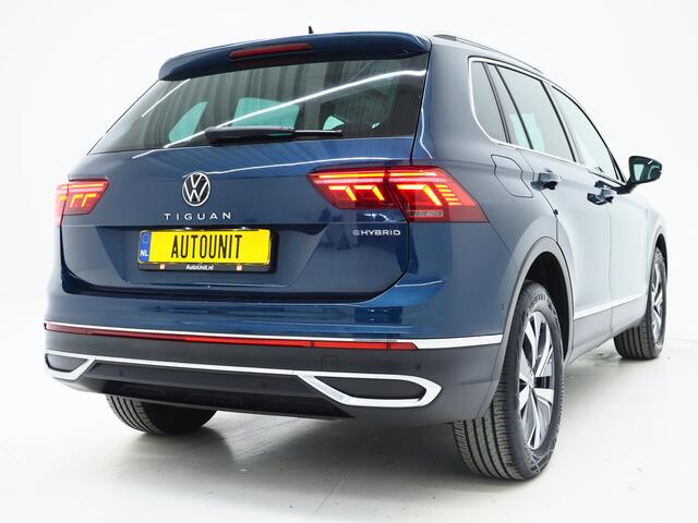 Volkswagen TIGUAN 1.4 TSI eHybrid Elegance | Panoramadak | Trekhaak | Dodehoek | Adaptive Cruise | Virtual | Matrix | Carplay