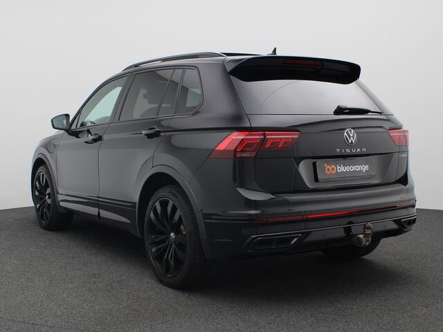 Volkswagen TIGUAN 1.4 TSI eHybrid R-Line Business+ Panoramadak, Trekhaak, Achteruitrijcamera, Black Style, Leder, Memorystoelen, Head-Up Display, Matrix-LED Verlichting, Elektr. Achterklep, Keyless, 20" LM Velgen