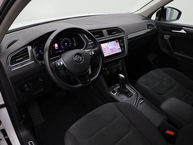 Volkswagen TIGUAN 1.5 TSI ACT Highline Business R | Black Style | Head Up | Side Assist | Elk. A-klep | Prijs Rijklaar!!