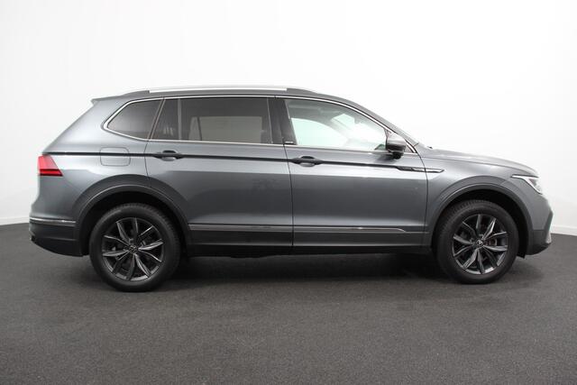 Volkswagen TIGUAN Allspace 1.5 TSI Automaat Life 7p. Navigatie Apple Carplay/Android Auto Climate Control Lichtmetalen Velgen Camera Electrische Achterklep