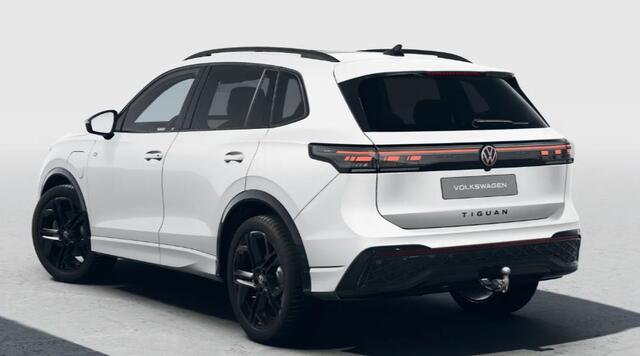 Volkswagen TIGUAN 1.5 eHybrid 272PK DSG R-Line Edition / Resterende Fabrieksgarantie / Trekhaak / Black Style / Panoramadak / 20'' LMV / / VW