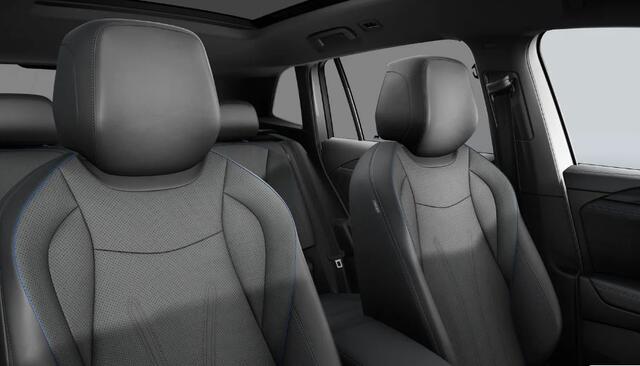 Volkswagen TIGUAN 1.5 eHybrid 272PK DSG R-Line Edition / Resterende Fabrieksgarantie / Trekhaak / Black Style / Panoramadak / 20'' LMV / / VW