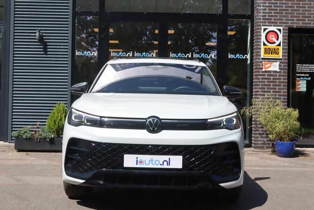 Volkswagen TIGUAN 1.5 eHybrid 272pk R-Line Black Style Pano/Leder/IQ.Light HD/360/Headup/HK/Keyless/ACC/DCC/Elek. stoelen/Dodehoek/20"/Trekhaak wegkl.