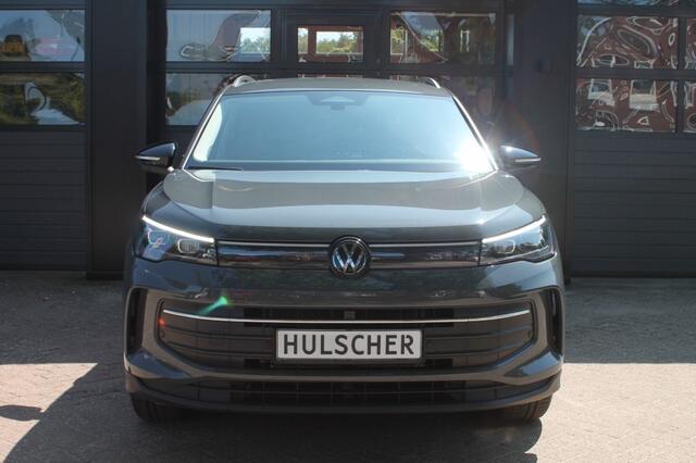 Volkswagen TIGUAN 1.5 EHYBRID Goal uitvoering 360 Camera / Trekhaak origineel / Digitale tellers