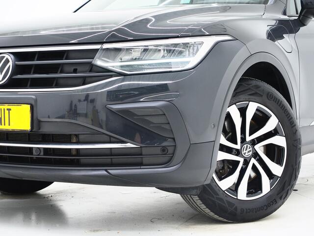 Volkswagen TIGUAN 1.4 TSI eHybrid Elegance | Panoramadak | HUD | 360 | Sfeerlicht | Virtual | Adaptive Cruise | Dodehoek
