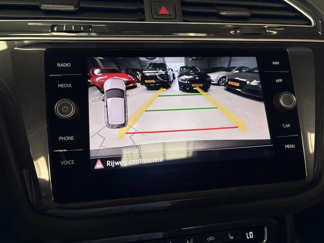 Volkswagen TIGUAN 1.5 TSI ACT Highline R-Line Adapt Cruise, Pano, Navi