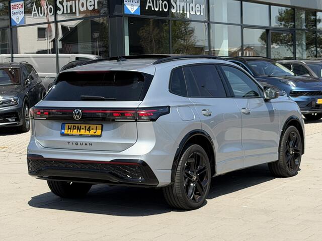 Volkswagen TIGUAN 1.5 eHybrid R-Line Edition 272PK | Black Style | Panoramadak | Trekhaak