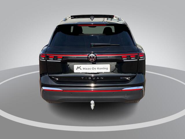 Volkswagen TIGUAN 1.5eHybrid 150kW/204PK Elegance · Panoramadak · Trekhaak · Massagefunctie · Apple/Android Car Play · Garantie t/m 07-09-2030 of 100000km.