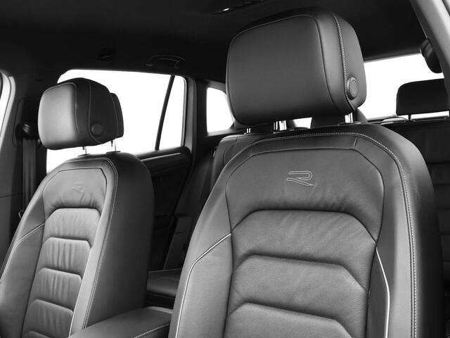 Volkswagen TIGUAN 1.4 TSI 245pk DSG eHybrid R-Line Business · Apple/Android Car Play · Lederen Bekleding · Wegklapbare Trekhaak · Stoelverwarming voor & achter · Navigatie · 19'' Inch ·