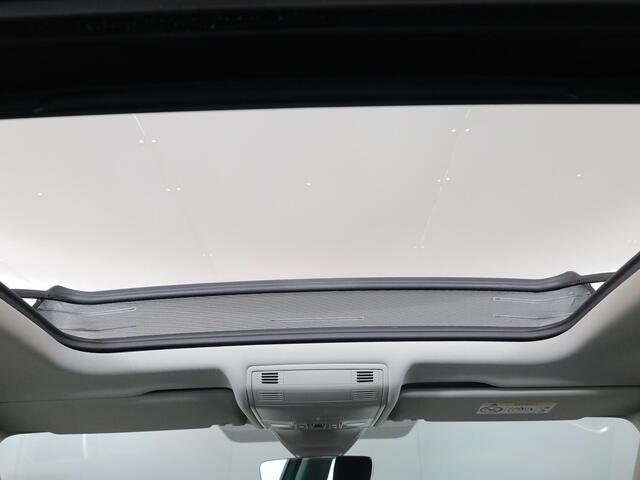 Volkswagen TIGUAN 1.4 TSI 4Motion Highline 150pk AUT| Pano.dak | 19'LM-velgen| Navi | verwarmde voorruit| Alarm
