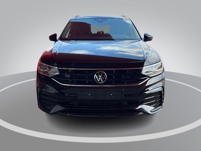 Volkswagen TIGUAN 1.4 TSI 245pk DSG eHybrid R-Line Business · Camera · Stuur- & Stoelverwarming · Dodehoeksensor · Parkeer Assistent · Elek. Achterklep · 19"Velgen ·