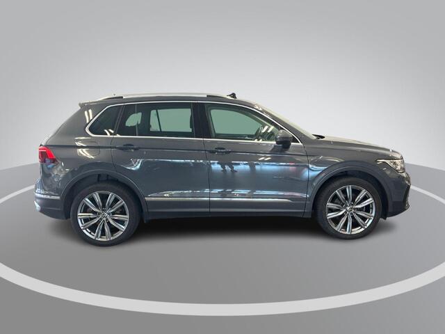 Volkswagen TIGUAN 1.4 TSI 245pk DSG eHybrid Life Business · Panoramadak · 360 Camera · Inklap. Trekhaak · Head-Up Display · Dodehoeksensor · Parkeer Assistent ·
