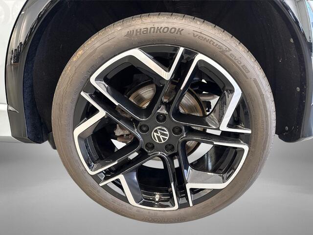 Volkswagen TIGUAN 1.5 eHybrid 204pk DSG R-Line Edition · Panoramadak · 360 Camera · Inklap. Trekhaak · Matrix LED · Stuur- & Stoelverwarming + Massage · Achterbank verwarmd · Garantie t/m 09-10-2030 of 100.000km