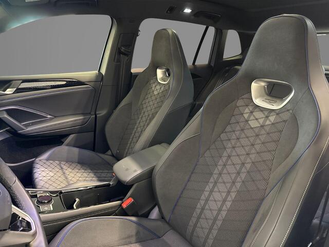 Volkswagen TIGUAN 1.5 eHybrid 204pk DSG R-Line Edition · Panoramadak · 360 Camera · Inklap. Trekhaak · Matrix LED · Stuur- & Stoelverwarming + Massage · Achterbank verwarmd · Garantie t/m 09-10-2030 of 100.000km