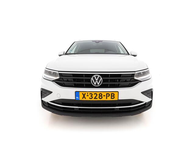 Volkswagen TIGUAN 1.5 TSI Life Business Mild-Hybrid (INCL-BTW) Aut. *FULL-LED | ERGONOMIC-SPORTSEATS | KEYLESS | DAB | CARPLAY | ADAPTIVE-CRUISE | PRIVACY-GLASS | NAVI-FULLMAP | DIGI-COCKPIT | SHIFTPADDLES | ECC | HEATED-SEATS | PDC | TOWBAR |