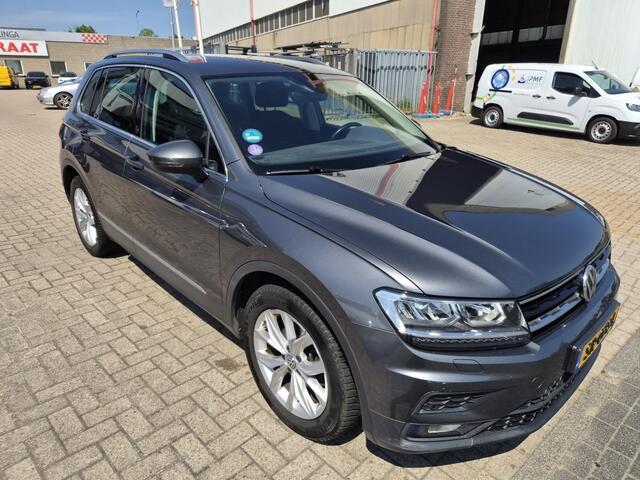 Volkswagen TIGUAN 1.4 TSI ACT SOUND - Elek.TH, Stoelverw, Navi, All season, etc.