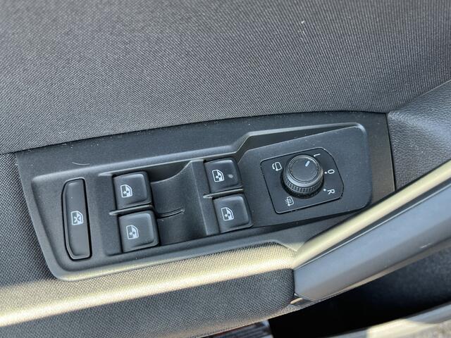 Volkswagen TIGUAN 1.4 TSI eHybrid Life / AUTOMAAT/ 245 PK/ PANO/ TREKHAAK/ PARK.SENSOR.V+A/ STUURVERWARM./ ADAPTIVE CRUISE/ APP-CONNECT/ DIGITAL DASH/ NAVI/ DAB/ CLIMA