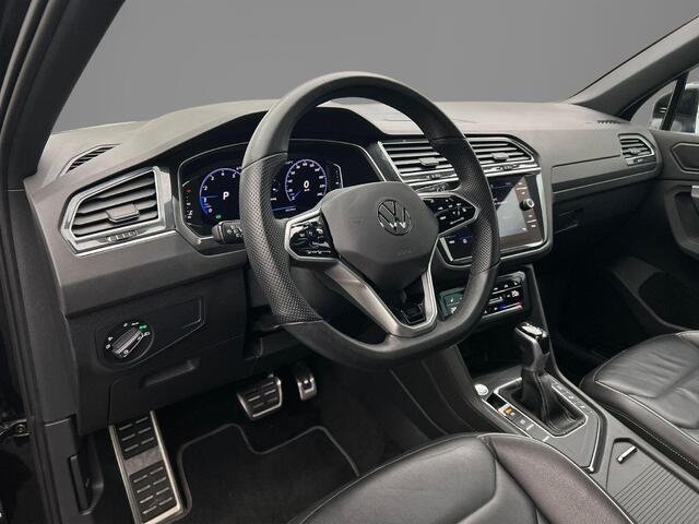 Volkswagen TIGUAN R-Line Business 1.5 TSI 150pk DSG Automaat Trekhaak, Panoramadak, Lederen bekleding, Adaptive cruise control, Elektrische achterklep, LED matrix koplampen