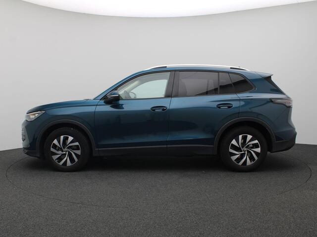 Volkswagen TIGUAN 1.5 eTSI Life Edition 130PK DSG Trekhaak, Head-Up Display, 360gr. Camera, Navi, Keyless, Side Assist, Elektr. Achterklep, Stoel-Stuurverwarming, Voorruitverwarming, 17" LM Velgen