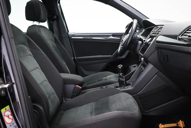 Volkswagen TIGUAN 1.4 TSI Comfortline Business R | PANORAMADAK | MASSAGE | STOELVERWARMING | DAB | CAMERA