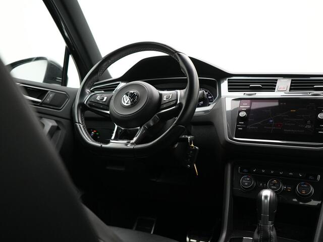 Volkswagen TIGUAN 1.4 TSI 4Motion R Line 150pk | Trekhaak Af Fabriek | 360 Camera | Head Up | Adaptive Cruise | Lederen Sporstoelen Memory & Verwarmd | BLIS | Virtual | Navigatie | DAB | 19"L.M |