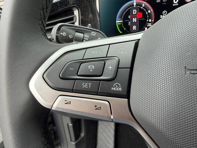 Volkswagen TIGUAN 1.5 eHybrid |Pano|Trekhaak|ACC|